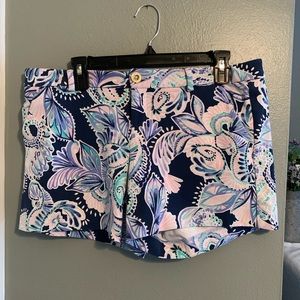 VGUC Lily Pulitzer size 10 shorts.